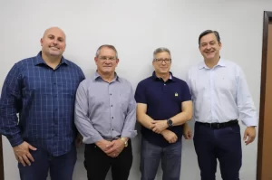 Vaguinho anuncia Claudio Rosso como secretário de Infraestrutura
