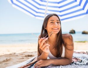 Verão exige cuidados especiais para evitar o câncer de pele