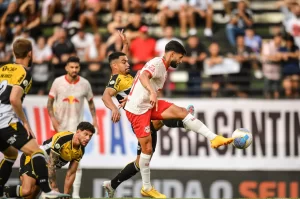 Vexame na despedida da Série A: Criciúma perde para o Bragantino por 5 a 1