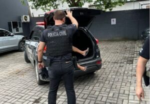 Suspeito de matar policial aposentado é preso 