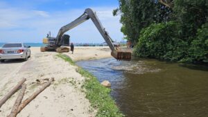 Prefeitura de Florianópolis inicia desassoreamento do Rio do Brás