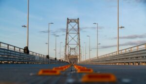 Ponte Hercílio Luz adota testes de mão única a partir de hoje