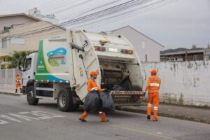 Aumento da taxa de lixo gera polêmica em São José