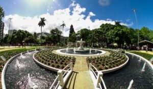 Praça Getúlio Vargas, em Florianópolis, pode mudar de nome