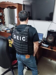 Polícia prende suspeito por pornografia infantil em Anitápolis
