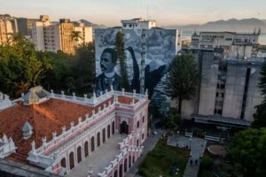 Imagem de Cruz e Sousa em edifício de Florianópolis pode não ser refeita 