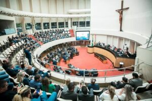 Emendas impositivas terá aumento de R$ 257 milhões após aprovação na Alesc