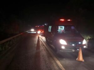 Motociclista morre após colisão com caminhão de guincho na BR-282