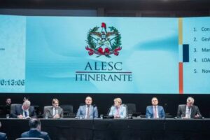 Mauro de Nadal deixa presidência da Alesc com legado de inovações 