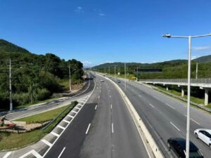Prefeitura de Florianópolis entrega liberação da terceira faixa da SC-401