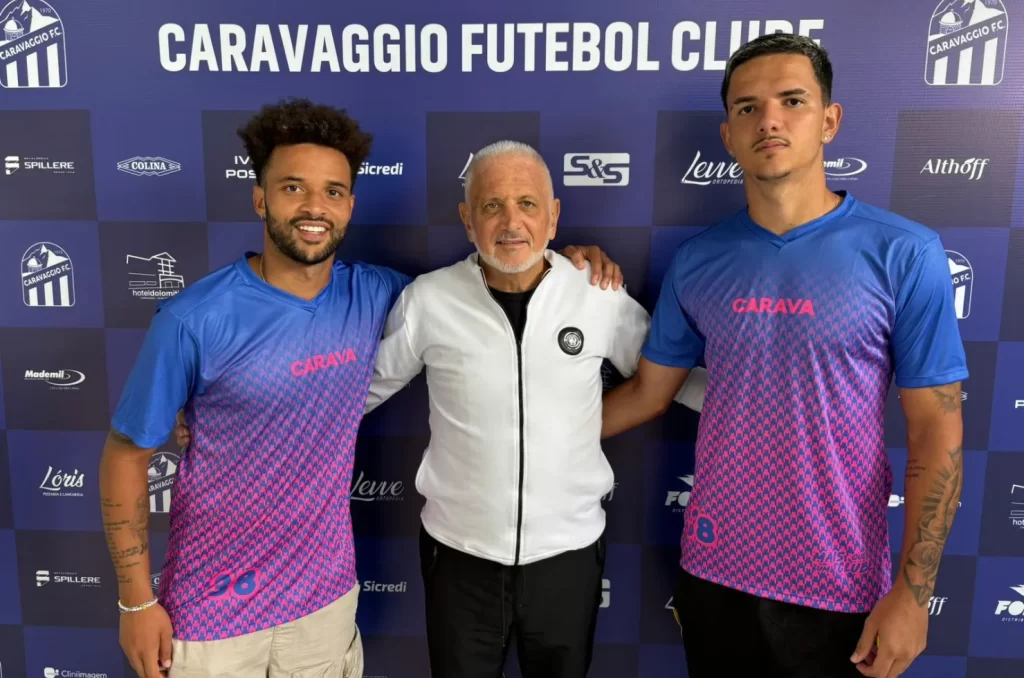 Apresentação de Zé Neto e Lucas Matheus no Caravaggio