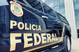 Homem indiciado no inquérito do golpe esteve em voo de Gilmar Mendes