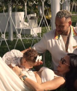 Neymar e Bruna Biancardi anunciam chegada de segunda filha