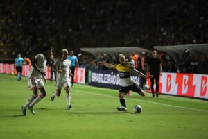Três resultados ainda possibilitam o “milagre” da permanência do Criciúma