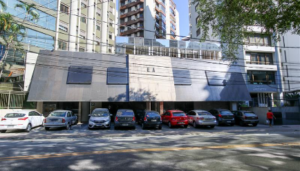 Justiça obriga Florianópolis a limpar imóvel abandonado em 15 dias