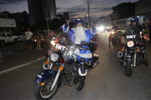 Tubarão terá desfile de carros antigos e Papai Noel azul