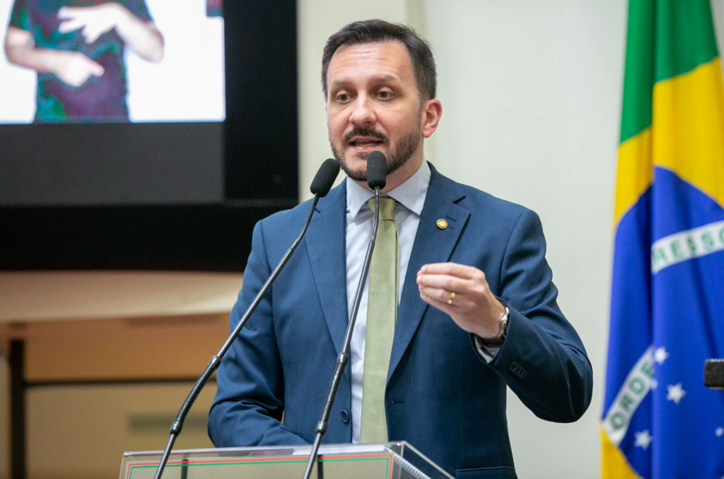 Deputado de Tubarão propõem a volta da disciplina Educação Moral e Cívica às escolas