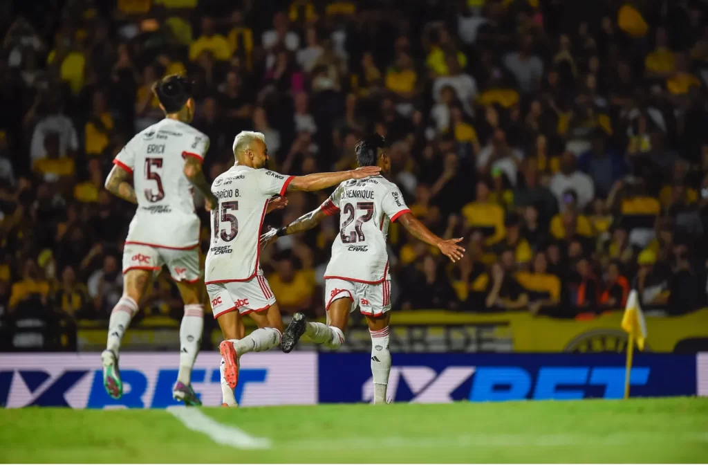 ‘Eles se meteram a estar nessa situação’, diz Bruno Henrique sobre o Criciúma