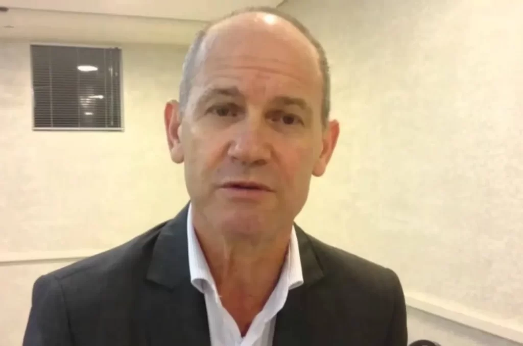 ‘Não podemos ficar um ano na Série A e dez fora’, diz Gilmar Cechet