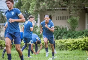 Avaí enfrenta União Suzano em jogo decisivo na Copinha