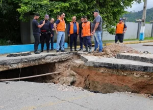 Dia de trabalho intenso das equipes de apoio em auxílio aos atingidos pelas fortes chuvas em SC
