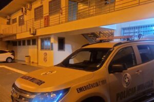 Foragido, integrante de facção criminosa é preso pela PM em Içara