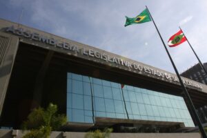 Alesc inicia o ano com três novos titulares no Parlamento estadual