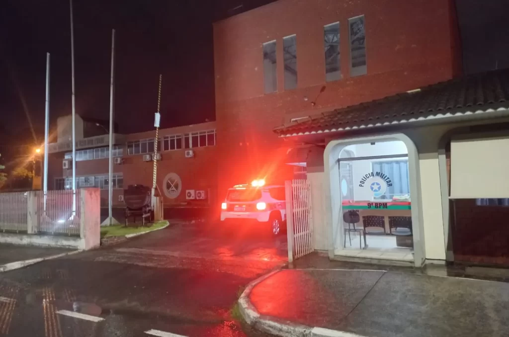 Sede do 9° batalhão, onde a bebê engasgada foi atendida em Criciúma