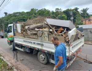 Camboriú intensifica limpeza de entulhos
