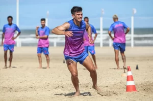 Caravaggio treina no Praião de Balneário Rincão