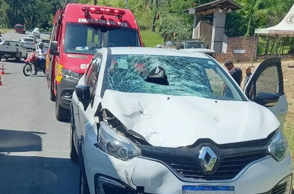 Acidente entre um carro e um ciclista em Urussanga