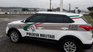 Condenado a mais de oito anos de prisão é encontrado em campo de futebol