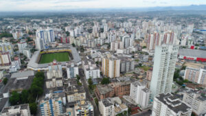 Criciúma lidera empregos mas cresce abaixo da média