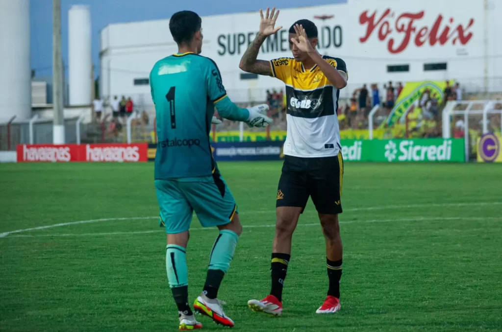 Jogadores do Criciúma na Copinha