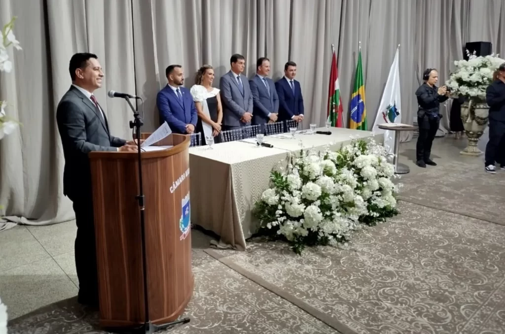 Eduardo Guollo é empossado prefeito de Morro da Fumaça