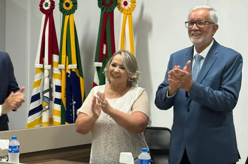 Empossado, Ademir Magagnin retorna à Prefeitura de Cocal do Sul