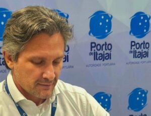 Estado defende a privatização do Porto de Itajaí