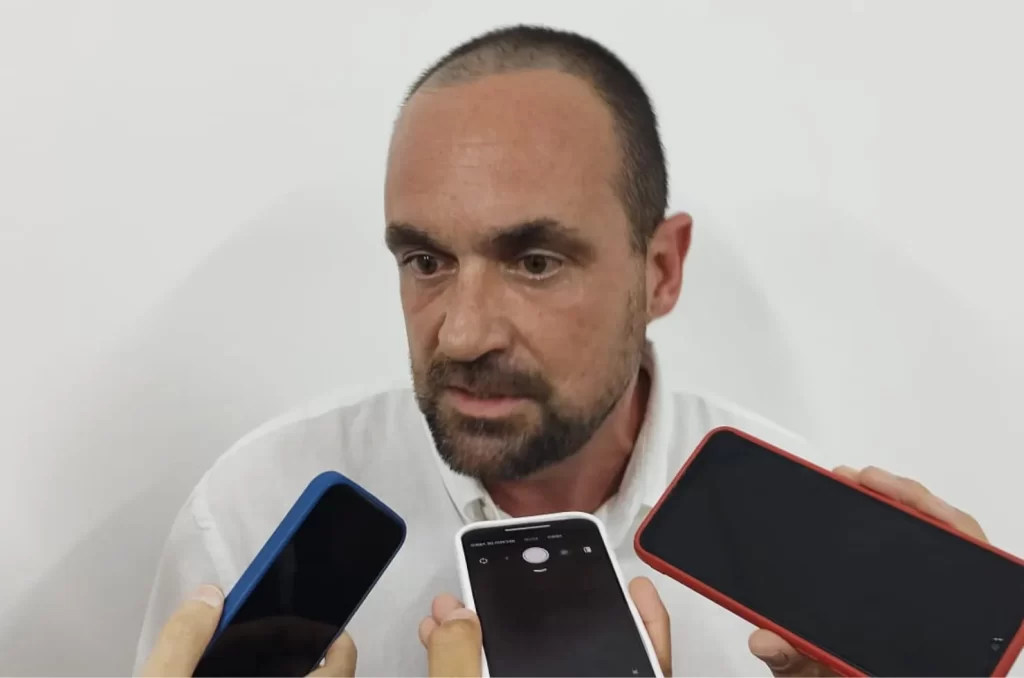 Guto Silva durante a vitória para vice-presidente do Criciúma