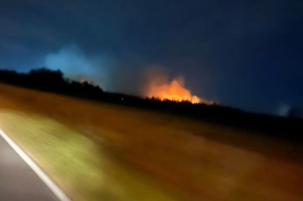 Incêndio em vegetação em Balneário Rincão