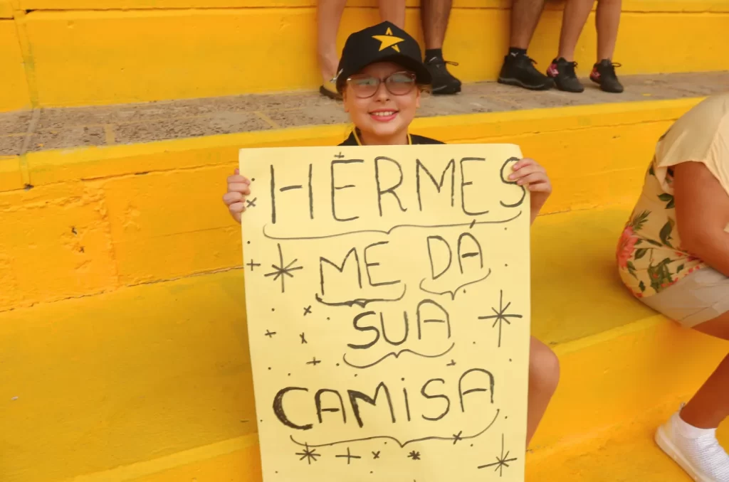Torcida carvoeira no Estádio Heriberto Hülse durante o jogo entre Criciúma e Barra pela 4ª rodada do Campeonato Catarinense