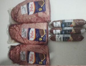 PM prende homens por furto de carne em Itajaí
