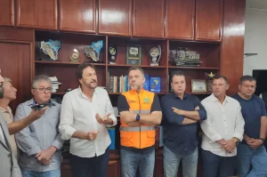 Secretário visita Araranguá para tratar de ponte