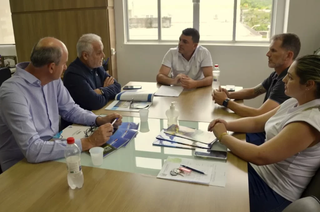 Reunião para tratar nova adutora em Siderópolis