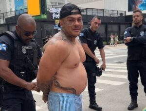 Influenciador desce para BC e acaba preso por agentes de trânsito