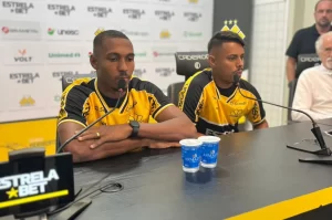 Tigre apresenta Léo Alaba e Gabriel Barros
