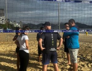 Treinador de campeão mundial assume time de Itapema