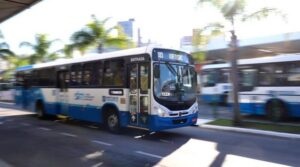 Prefeito Topázio Neto explica aumento de quase 15% na tarifa de transporte público