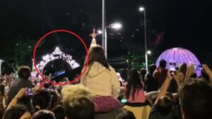 Piloto de moto se fere durante manobra no Mirage Circus na Ponte Hercílio Luz