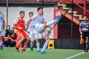 Time catarinense conquista vitória histórica diante de gigante gaúcho na Copinha