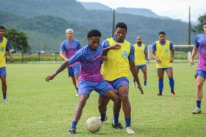 Caravaggio segue preparação para o Catarinense dentro e fora de campo